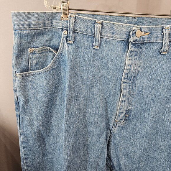 Wrangler Denim Jeans Pants Men 44x32 Relaxed Fit Straight Leg 100% Cotton Zipper - Picture 5 of 11